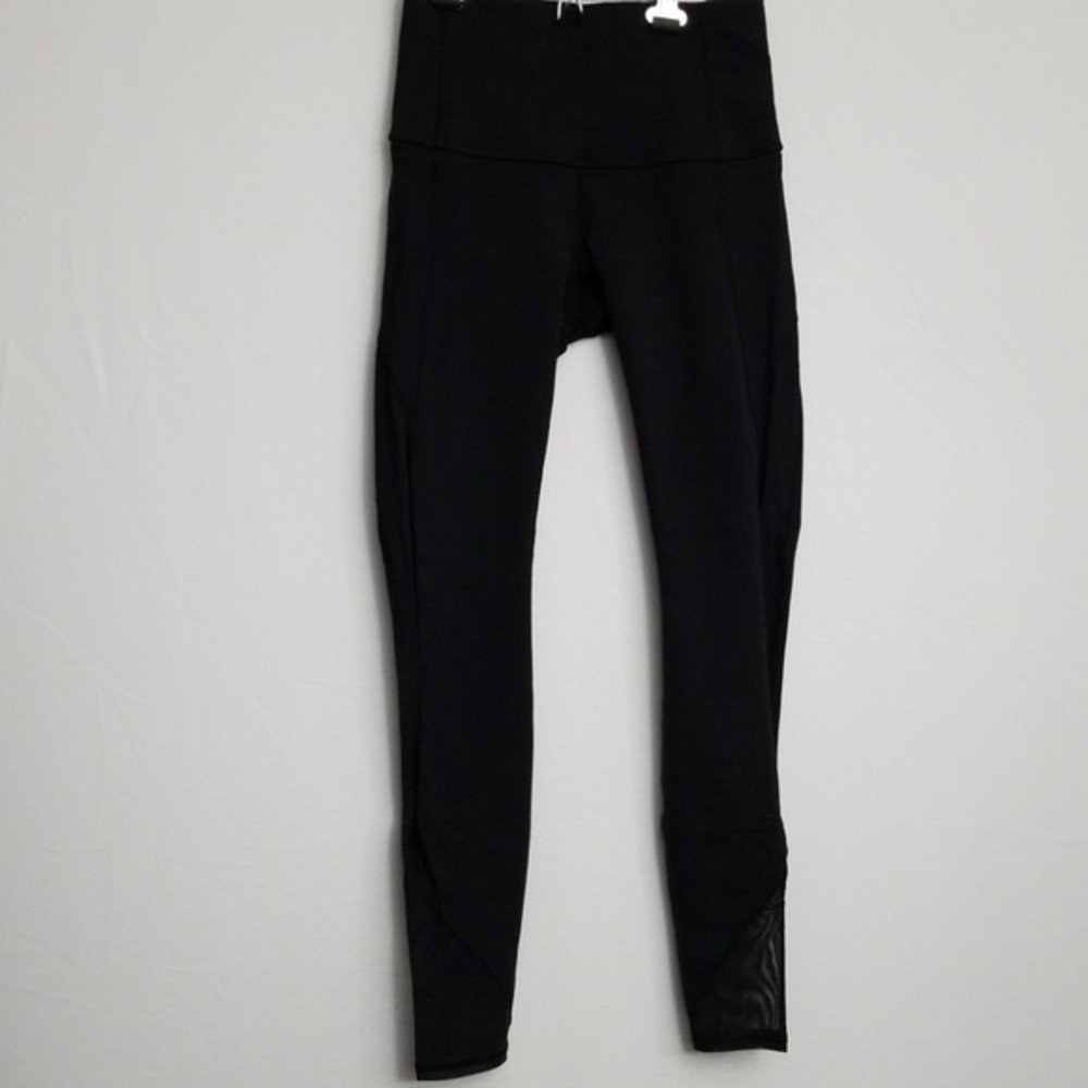 Lululemon Mesh Tights with Pockets Sz 6 Black EUC
